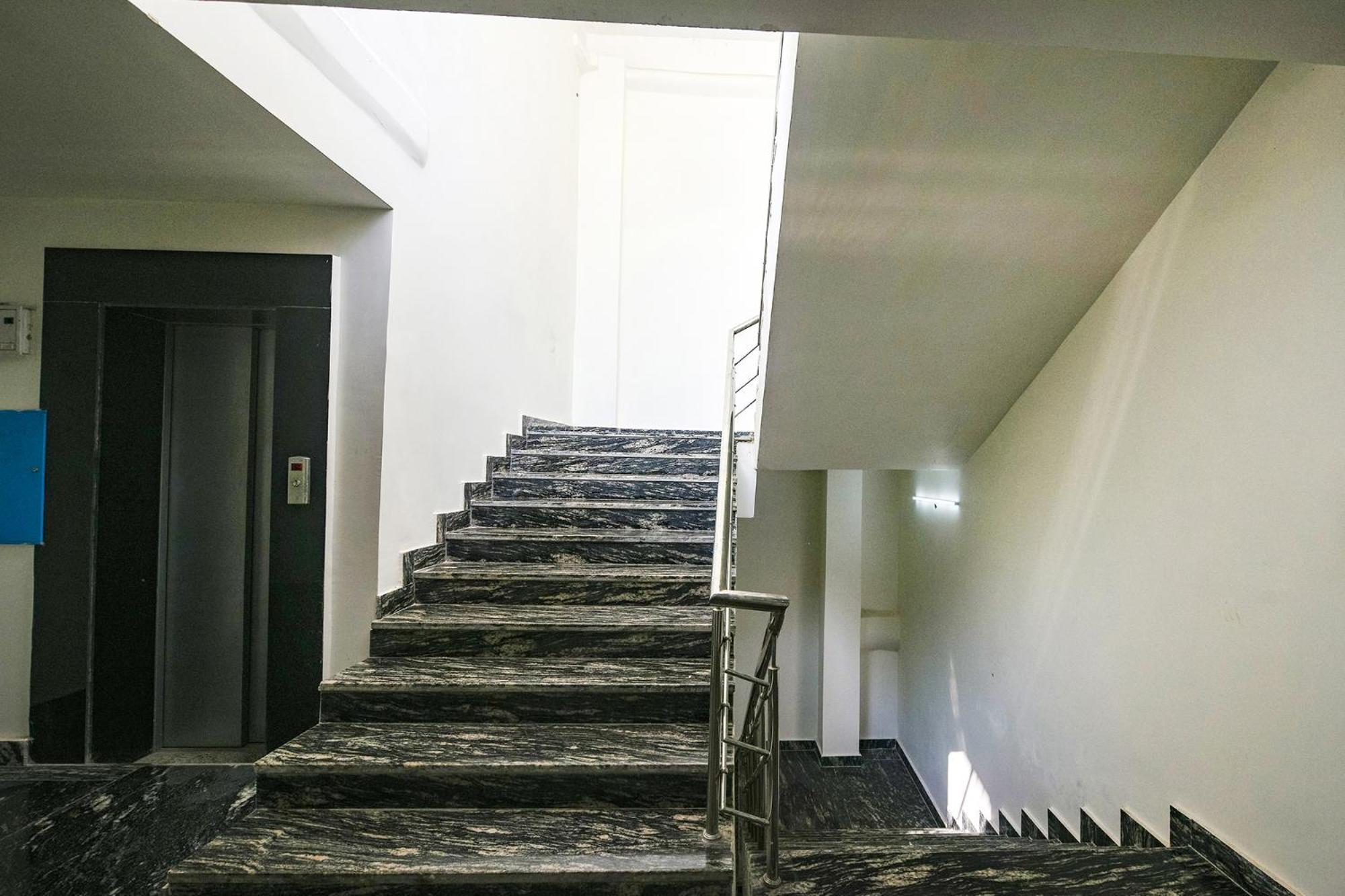 Fabhotel Mona Continental - Nr Laxmi Nagar It Hub نيودلهي المظهر الخارجي الصورة
